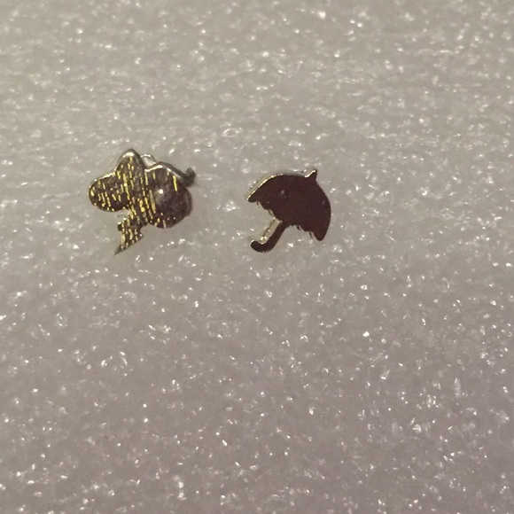 ☁️☂ Awesome dainty mismatched Rainy day cloud & umbrella earrings - Picture 3 of 3